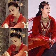 东宫小枫红衣高清壁纸